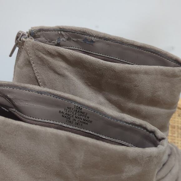 Nine West Jaxine2 Taupe Beige Ankle Booties Women's 10 Faux Suede Office Slouch - Picture 6 of 8